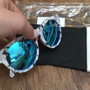 Quay Australia Accessories - New! Quay High Emotion Sunglasses Quay Australia Accessories - New! Quay High Emotion Sunglasses